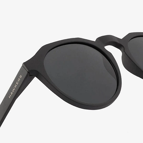 HAWKERS Carbon Black – Dark Warwick 