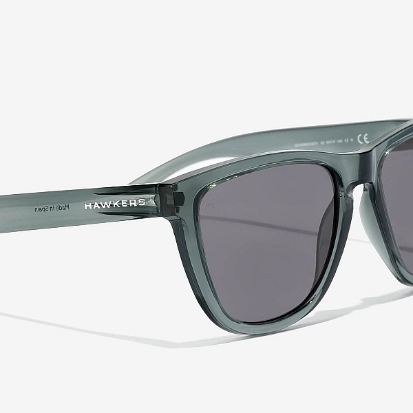 HAWKERS Transparent Black Dark One / Polarisiert