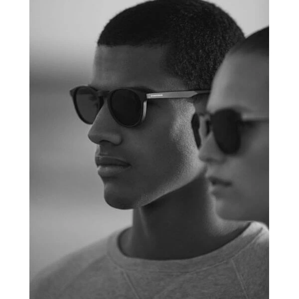 HAWKERS Carbon Black – Dark Bel Air / Polarisiert